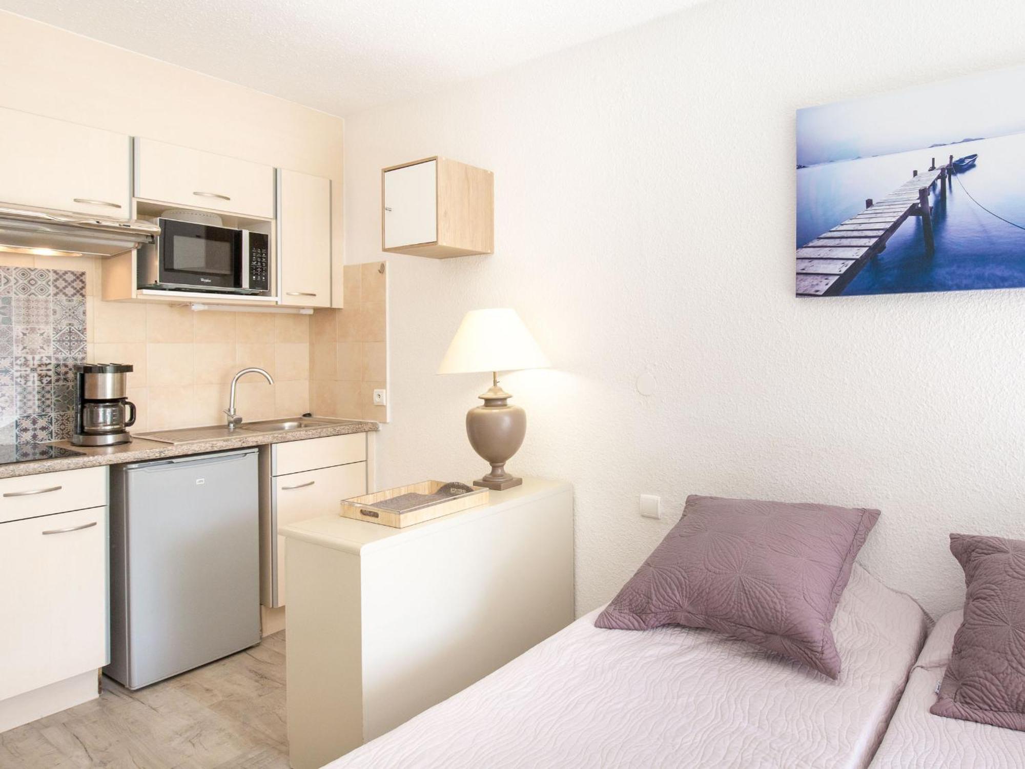 Studio Climatise Pour 3, Face Est, A 50M Plage Et Proche Commerces - Fr-1-466A-23 Сен-Рафаэль Экстерьер фото